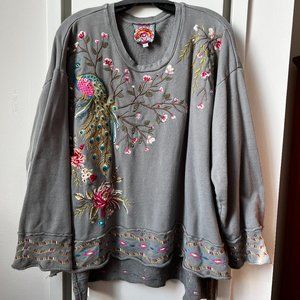 Johnny Was * Hi-Lo Embroidered Sweatshirt * Grey * Size PXXL *